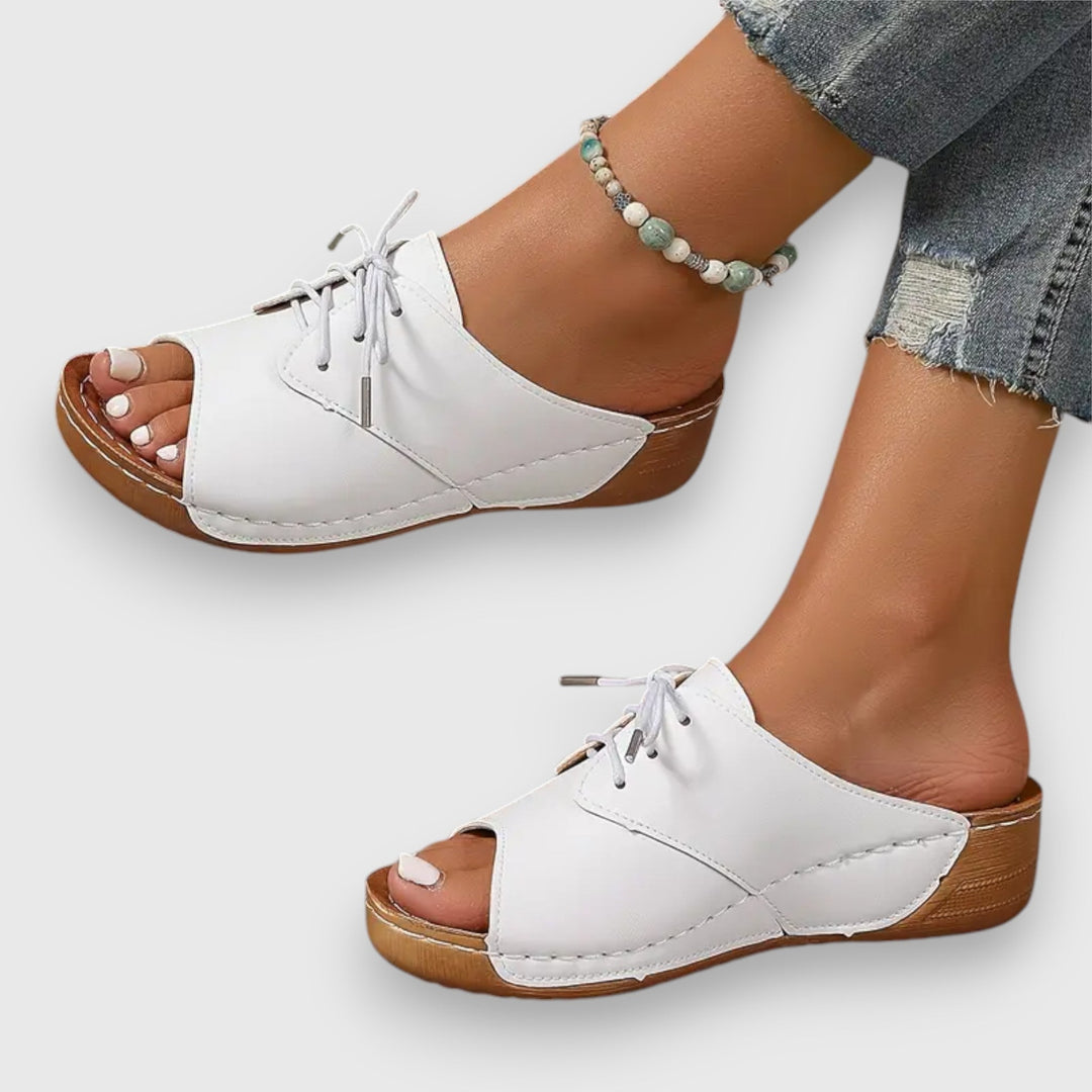 Saskia – Vintage Style Sandalen