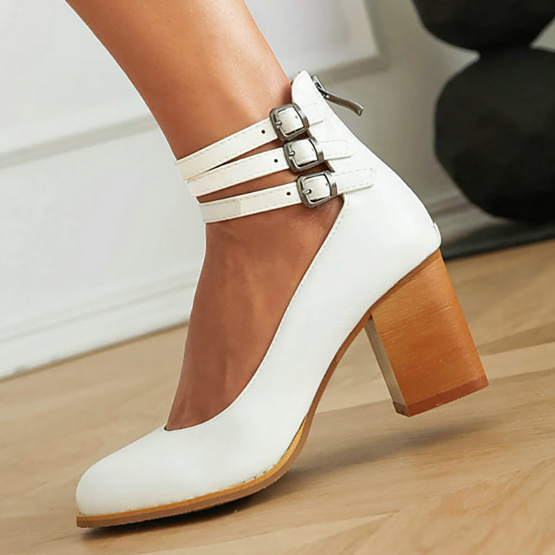 Carol | Minimalistische Sandale mit Blockabsatz