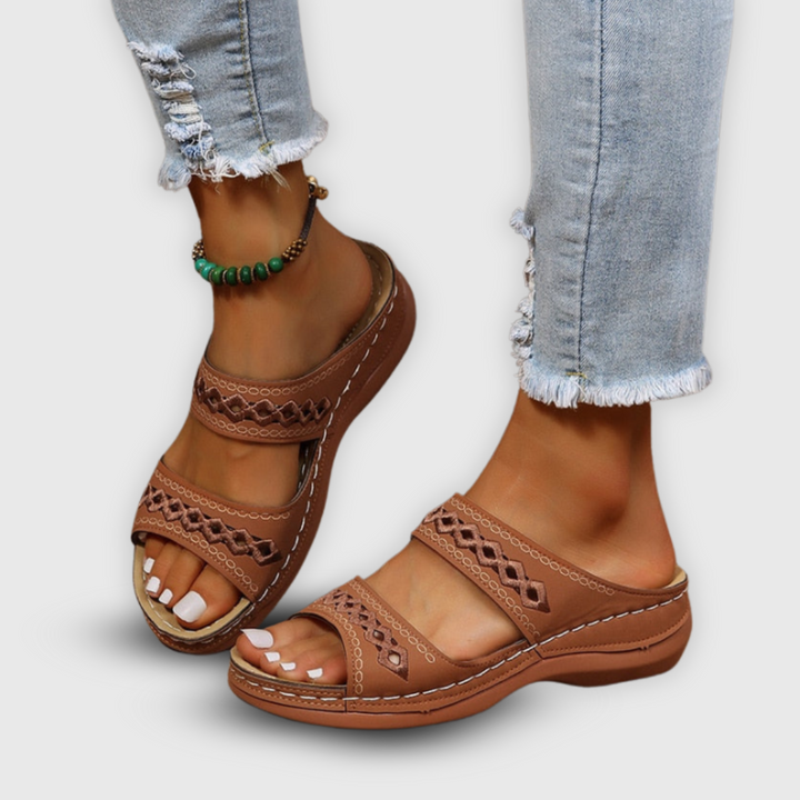 Annalisa | Handgefertigte orthopädische Sandalen