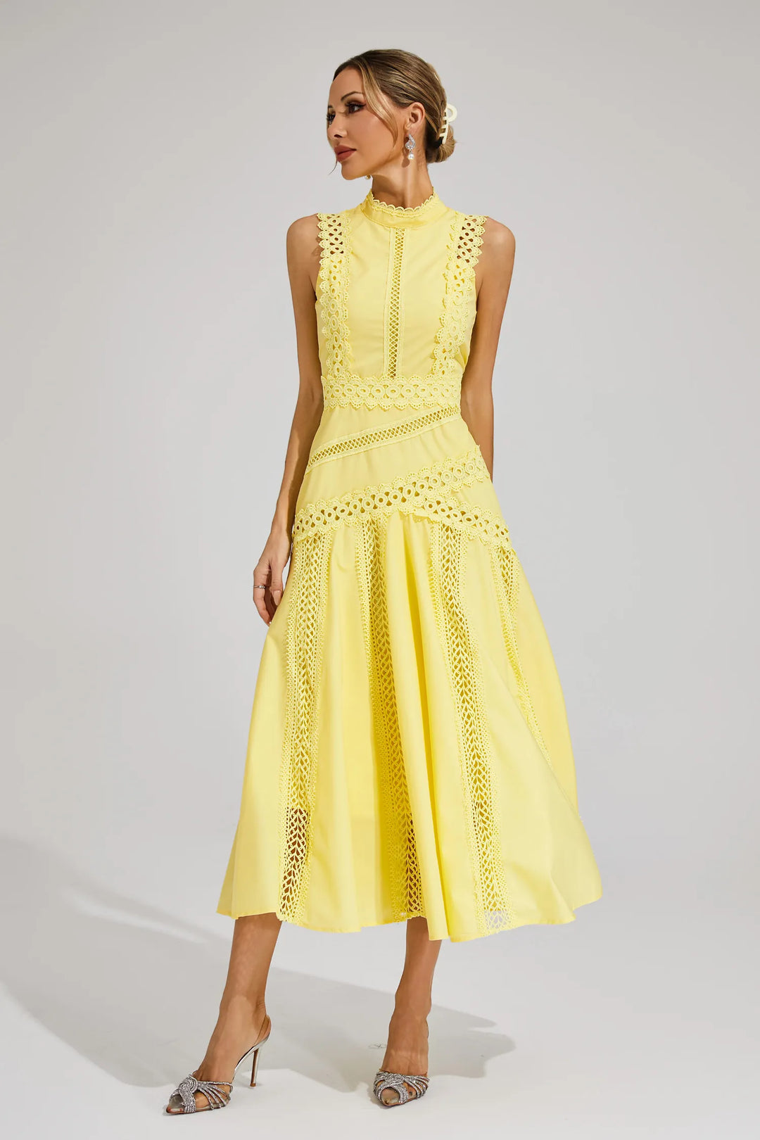 Amanda | Handgefertigtes Premium-Spitzenkleid
