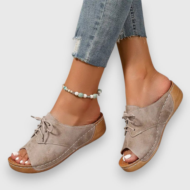 Saskia – Vintage Style Sandalen