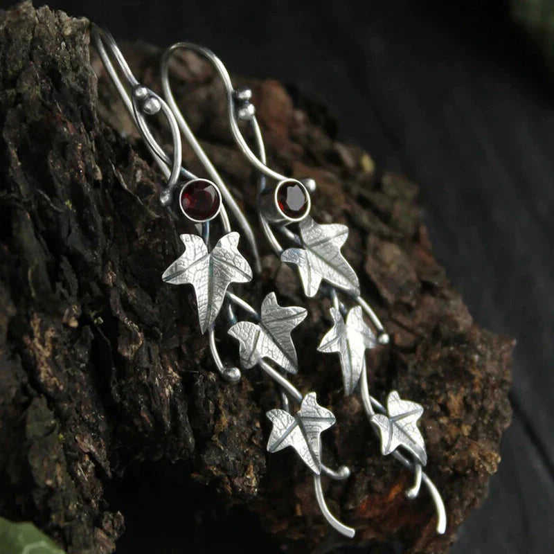 Antique Leaf Elf Earrings | White Gold 16k