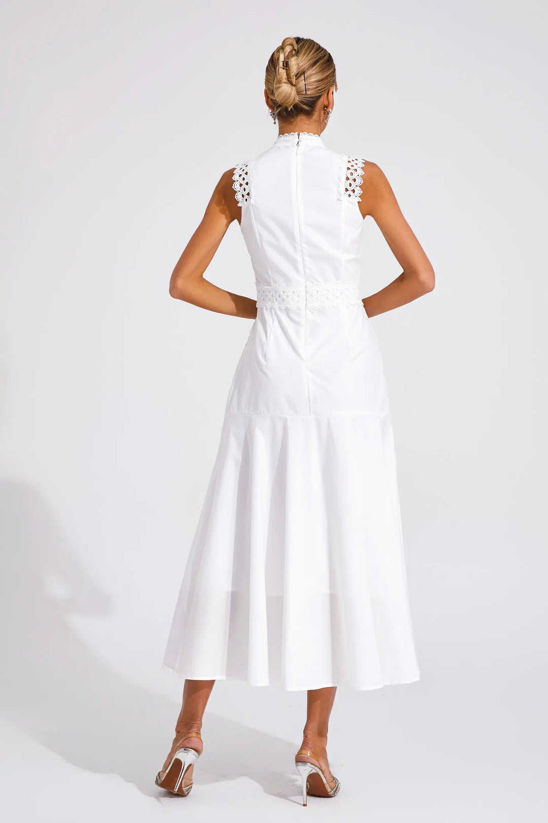 Amanda | Handgefertigtes Premium-Spitzenkleid