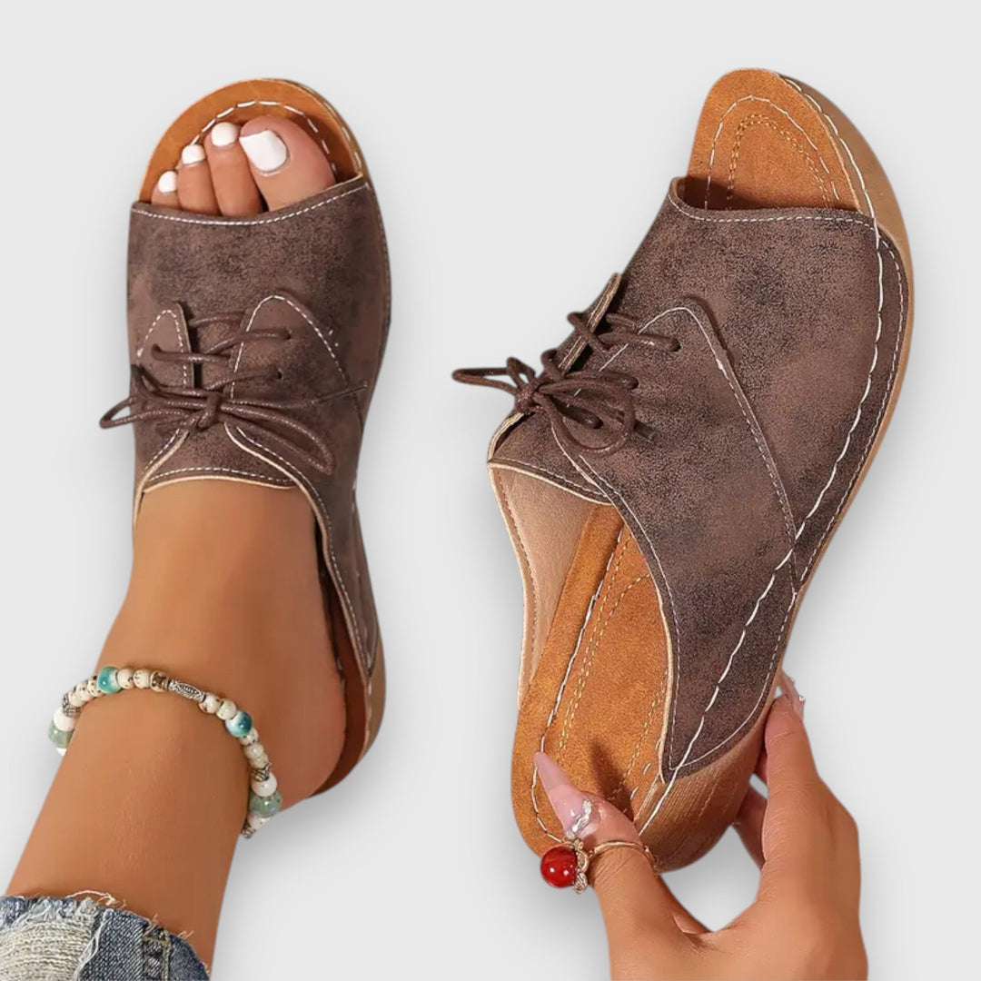 Saskia – Vintage Style Sandalen