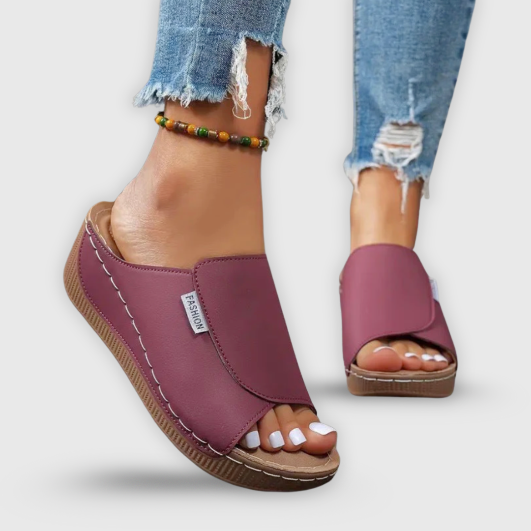 Petra | Sandale mit Absatz Handgefertigt