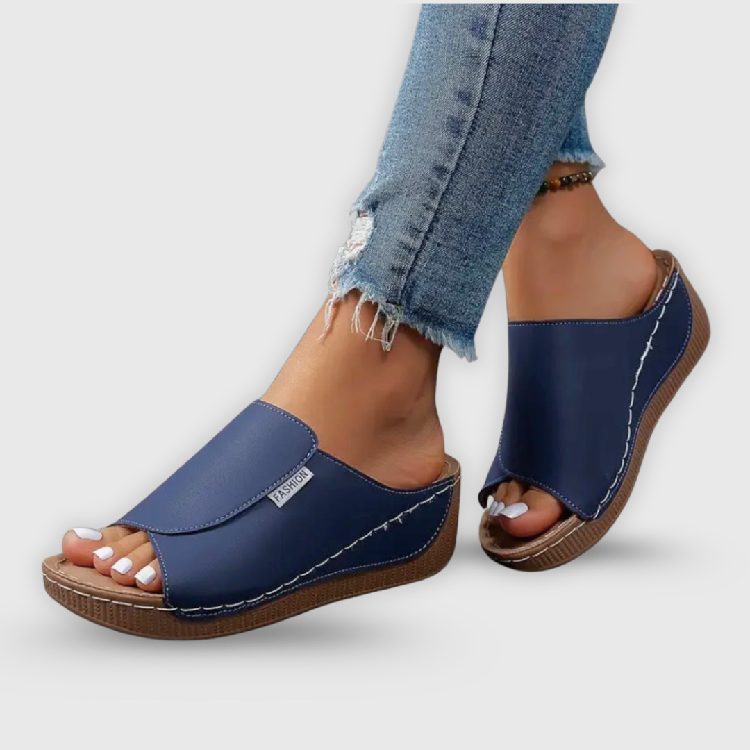 Petra | Sandale mit Absatz Handgefertigt