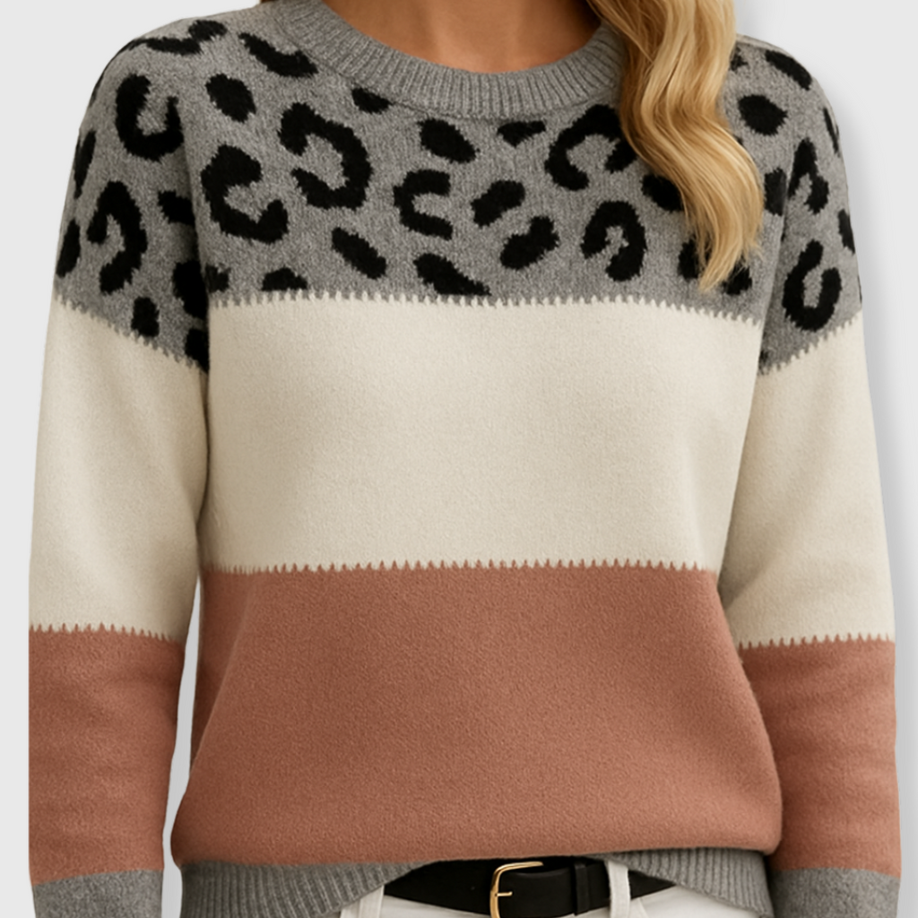 Chiara | Lässiger Pullover mit Leo-Design