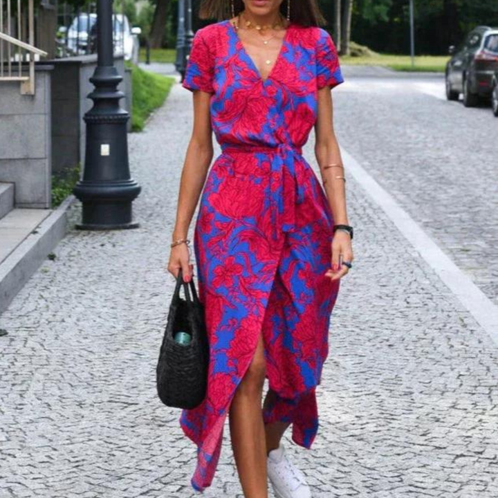 Gina | Luftiges Sommerkleid in Handarbeit