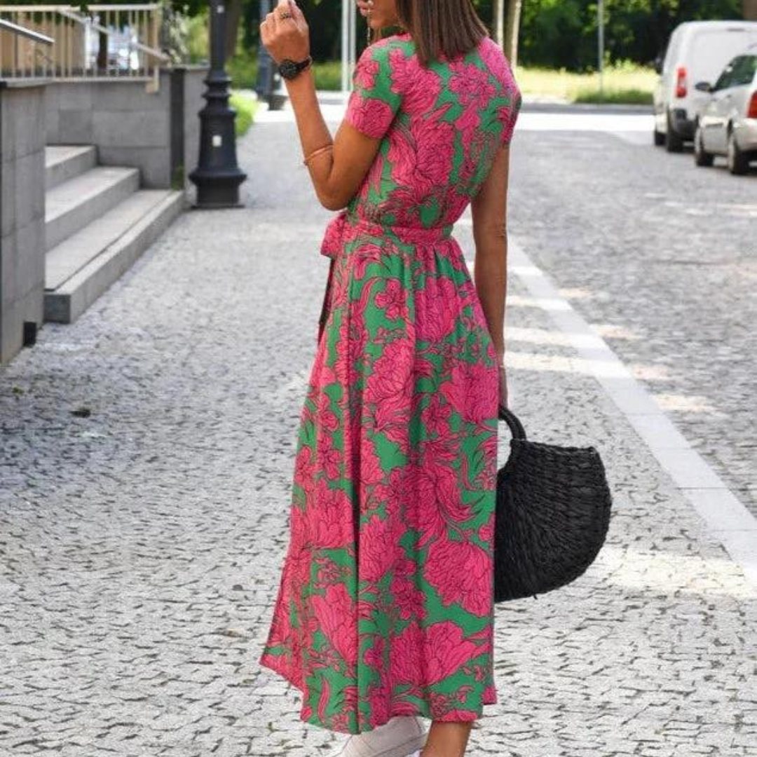 Gina | Luftiges Sommerkleid in Handarbeit