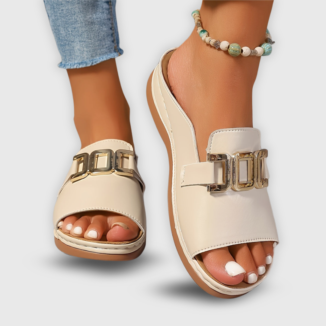 Estelle | Riemchensandalen mit Schnalle