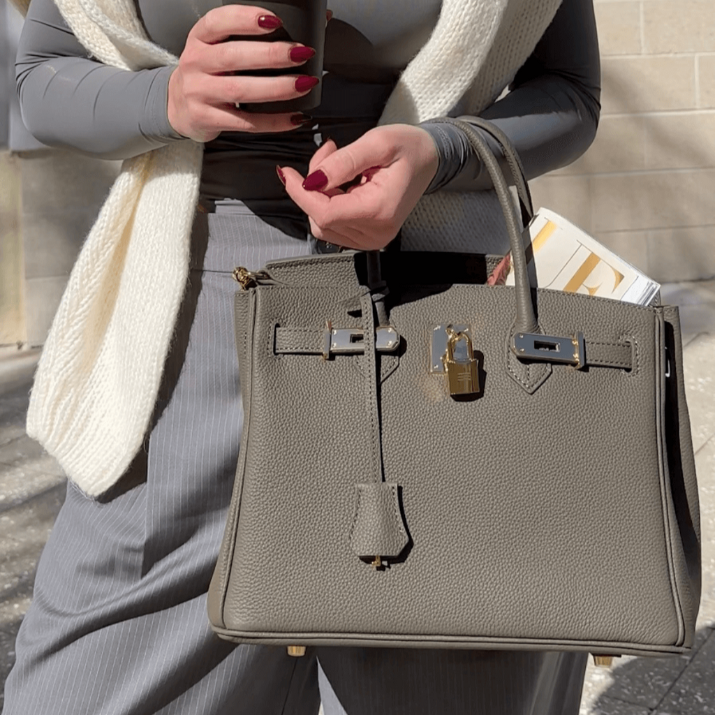 Verona | Handgefertigte Handtasche mit goldenen Details
