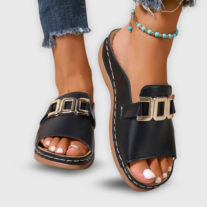 Estelle | Riemchensandalen mit Schnalle