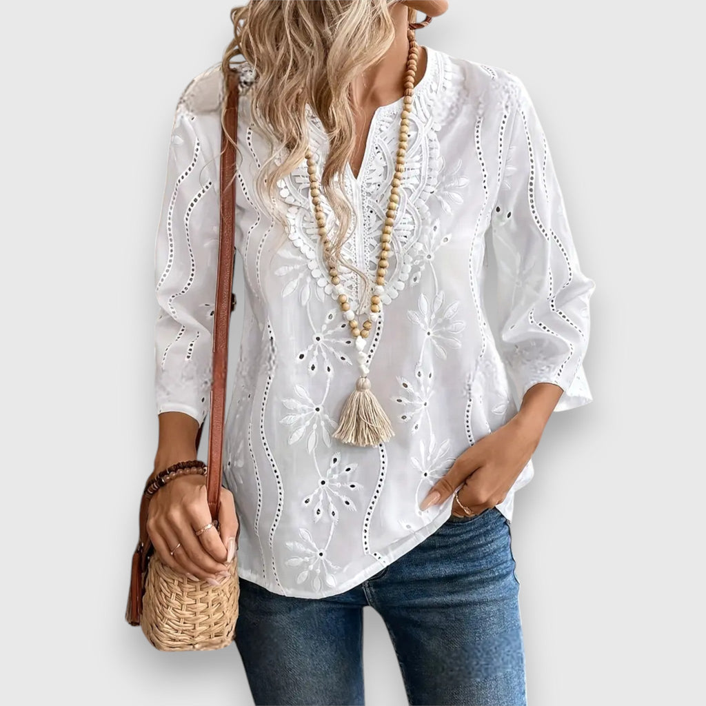 Tiziana | Premium Bluse mit Ösenmuster