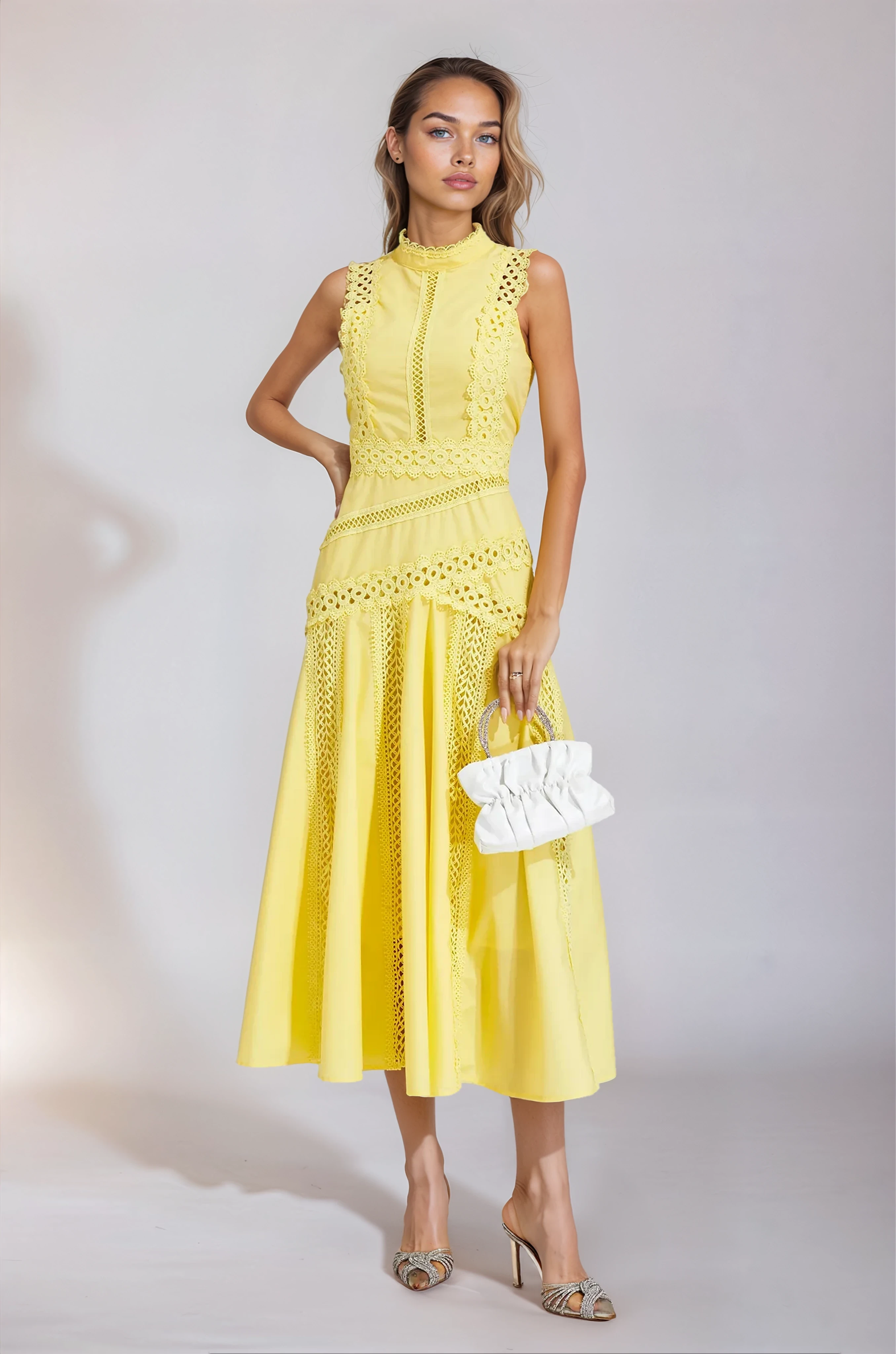 Amanda | Handgefertigtes Premium-Spitzenkleid