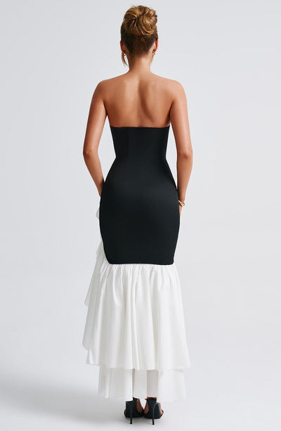 Vanessa | Schulterfreies Maxikleid mit Volants Handgefertigt