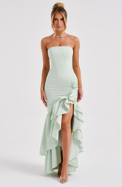 Vanessa | Schulterfreies Maxikleid mit Volants Handgefertigt