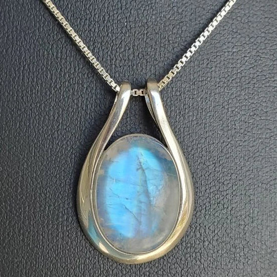 Antique White Opal Necklace | White Gold 14k