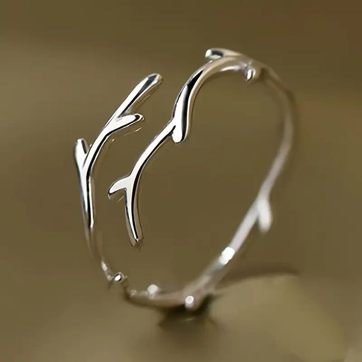 Moonlit Branch Ring | White Gold 16k