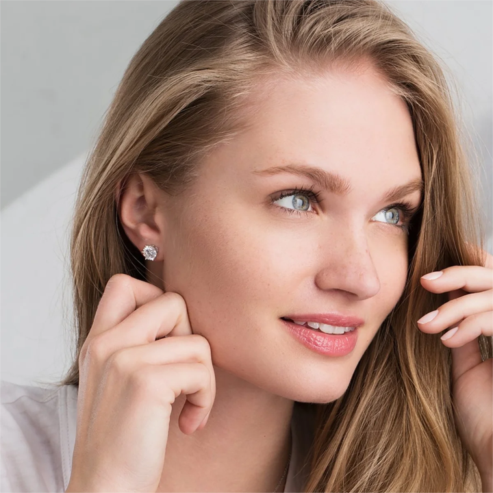 Moissanite Schraubverschluss Ohrringe | Weißgold