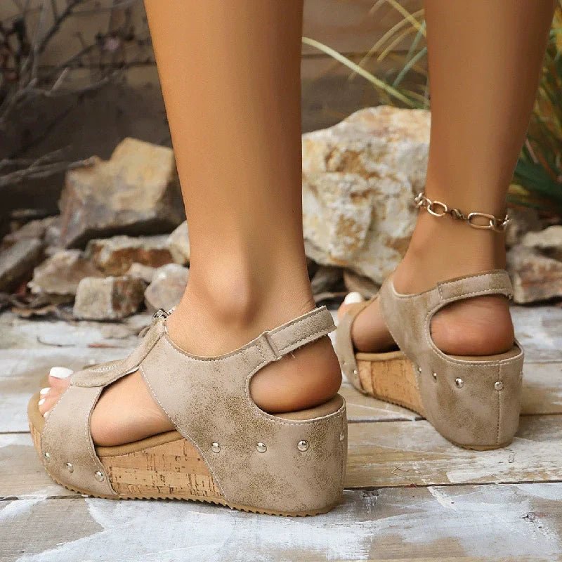 Ilona | Handgefertigte Sommerkeilsandalette